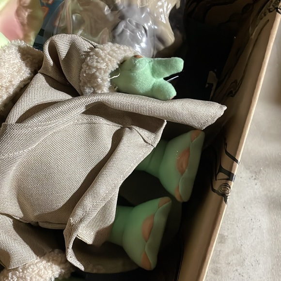 NIB Mattel talking baby yoda grogu - Picture 4 of 6